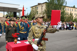 Коргоо министрлигинин 73 809 аскер бөлүгүндө жазгы чакырык менен келген жаш жоокерлердин аскердик ант берүү салтанаттуу иш-чарасы болуп өттү